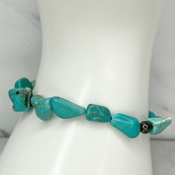 Faux Turquoise and Silver Tone Beaded Stretch Bracelet - Picture 3 of 6